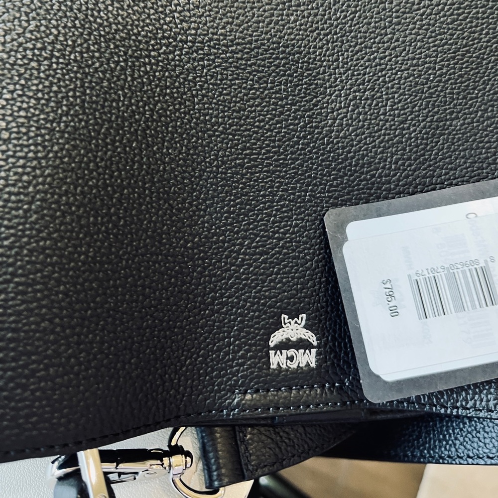NWT MCM hobo black Sarah bag - Picture 6 of 7